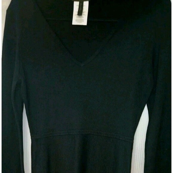 BCBG MaxAzria V-neck Black Dress Large Fit & Flare Travel Minimist LBD Stretch - Picture 4 of 10